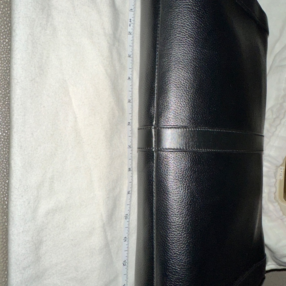 Christian Louboutin SWEET CHARITY PURSE - Picture 12 of 13